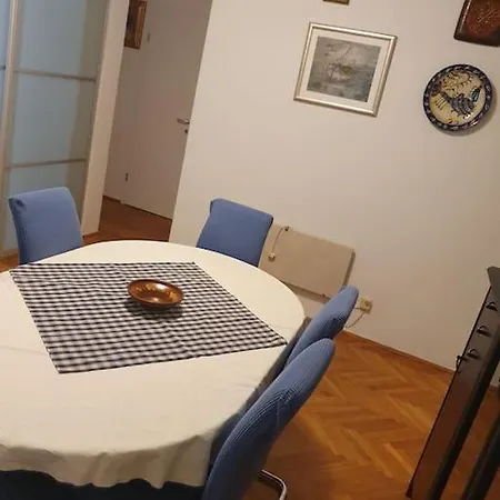 Apartman Poljud Apartment