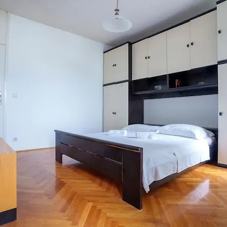 Apartman Poljud Apartment *