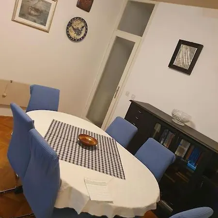 Apartman Poljud Apartment